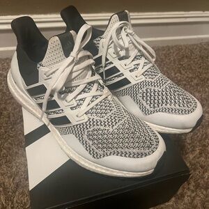 Adidas Ultra Boost Men's Shoes - White and Black